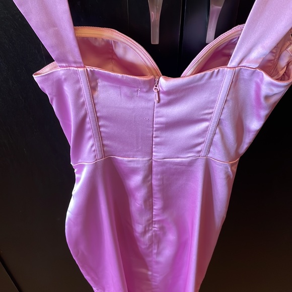 Gorgeous lilac purple corset dress - Picture 9 of 13